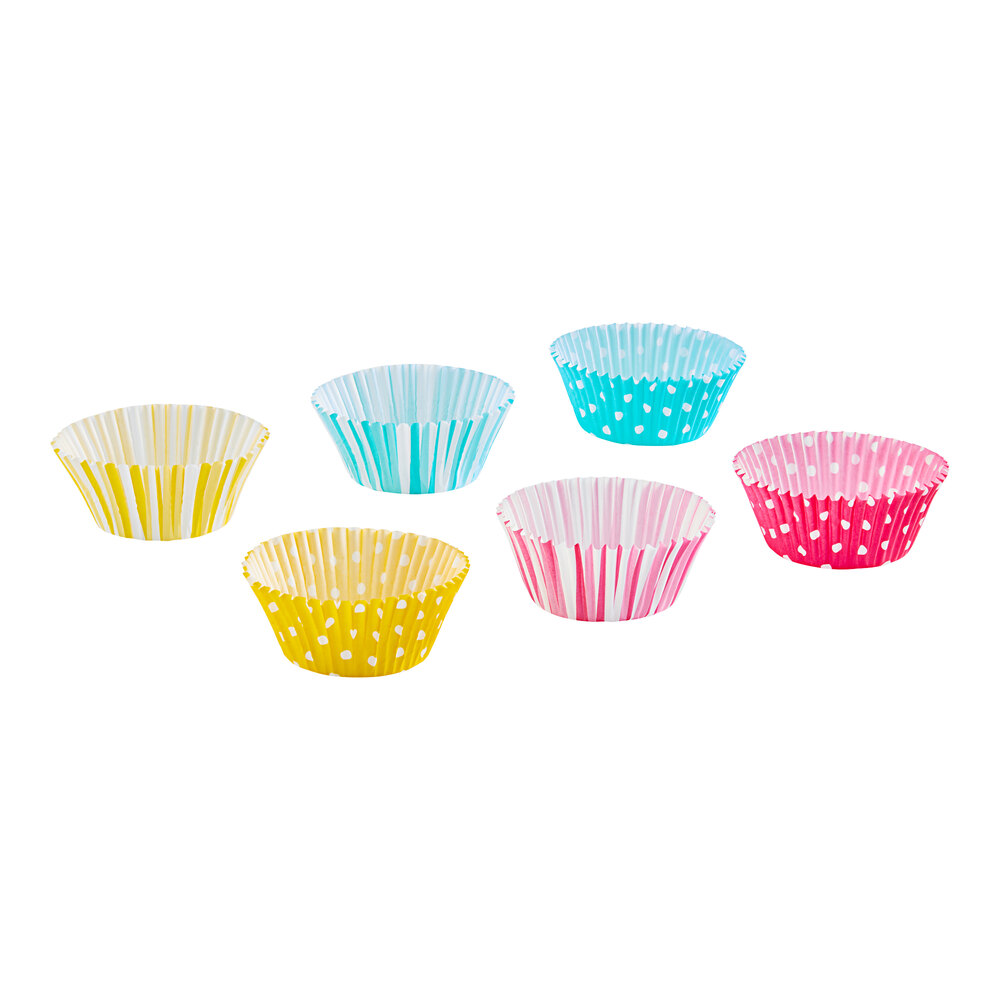 Wilton 2'' x 1 5/16'' Dots and Stripes Baking Cup - 150/Pack